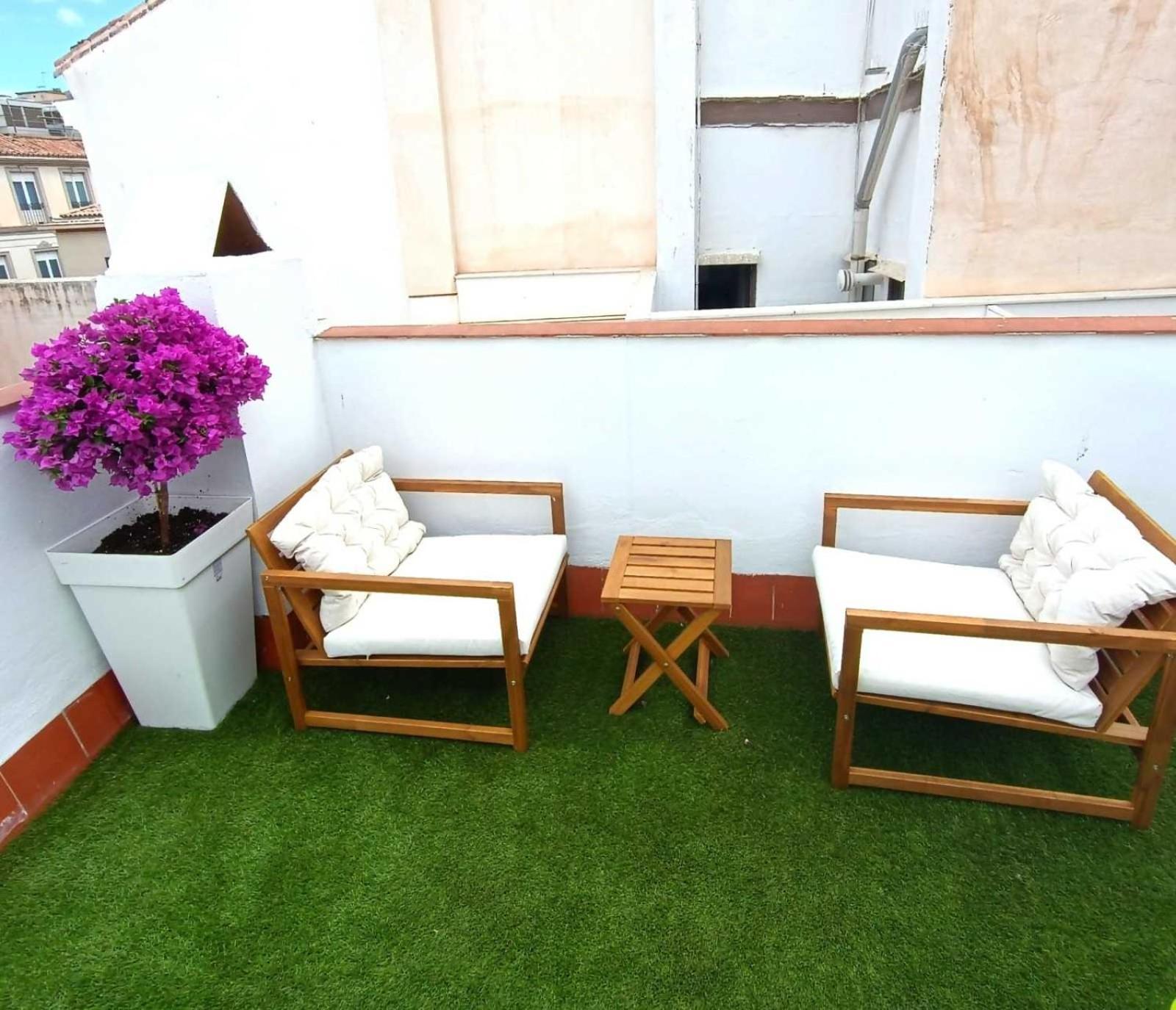 Apartamentos Larios Malaga Exterior photo